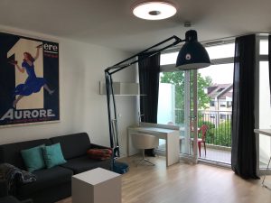 Möbliertes Wohnzimmer