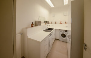 Hauswirtschaftsraum in ener möblierten Wohnung in München